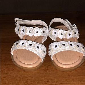 New toddler white sandals size 5